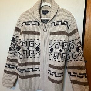 Pendleton Cream and Black Wool Sweater